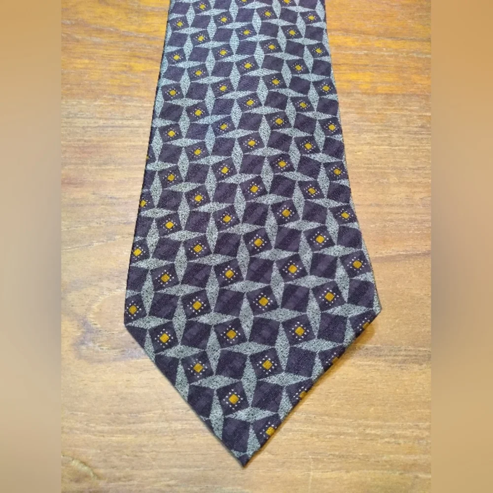 Giorgio Armani Tie; Purple, Blue, Gold Diamond Pattern; 100% Silk, Made … - Picture 1 of 9